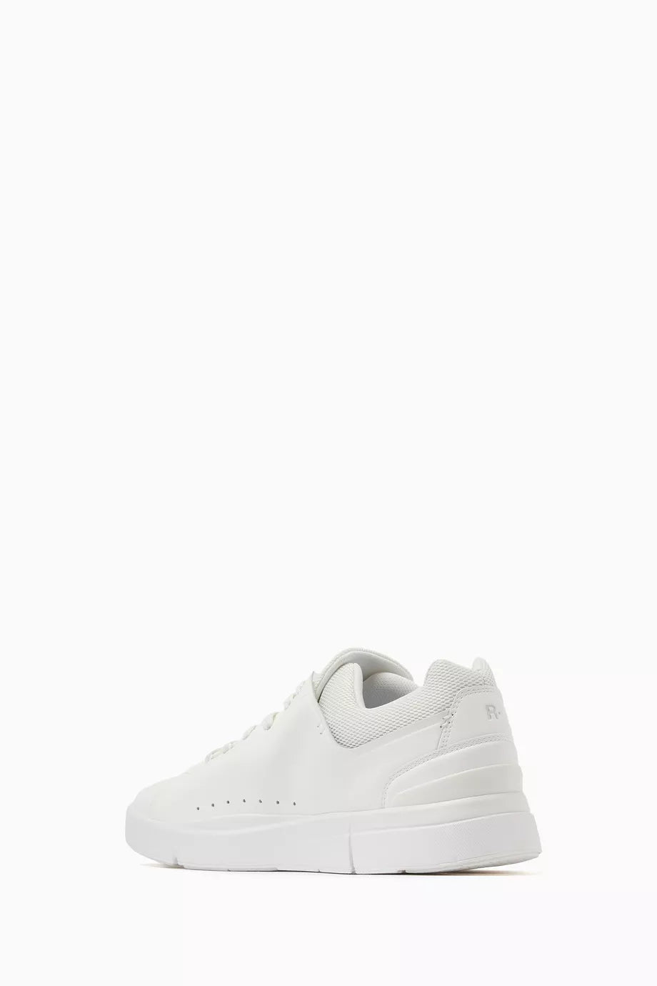 On Running The Roger Advantage ‘all white