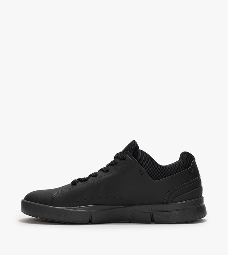 On Running The Roger Advantage ‘All Black